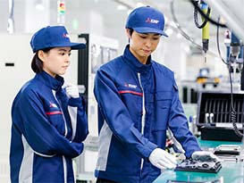 重たい作業は少ないため、女性も安心！未経験でも先輩がしっかりサポート！