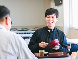 正社員登用制度あり。過去5年で1,023名の仲間が正社員に